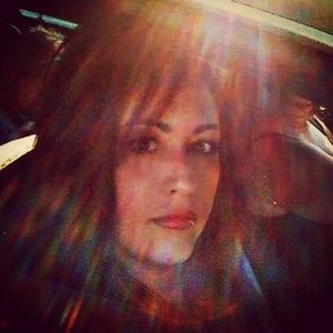 Meet your Posher, Angela